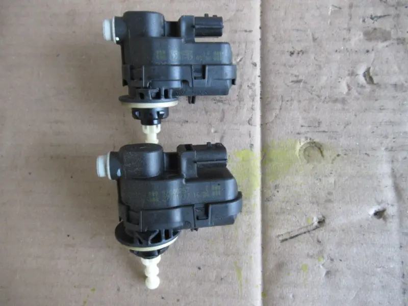 Scheinwerfermotor