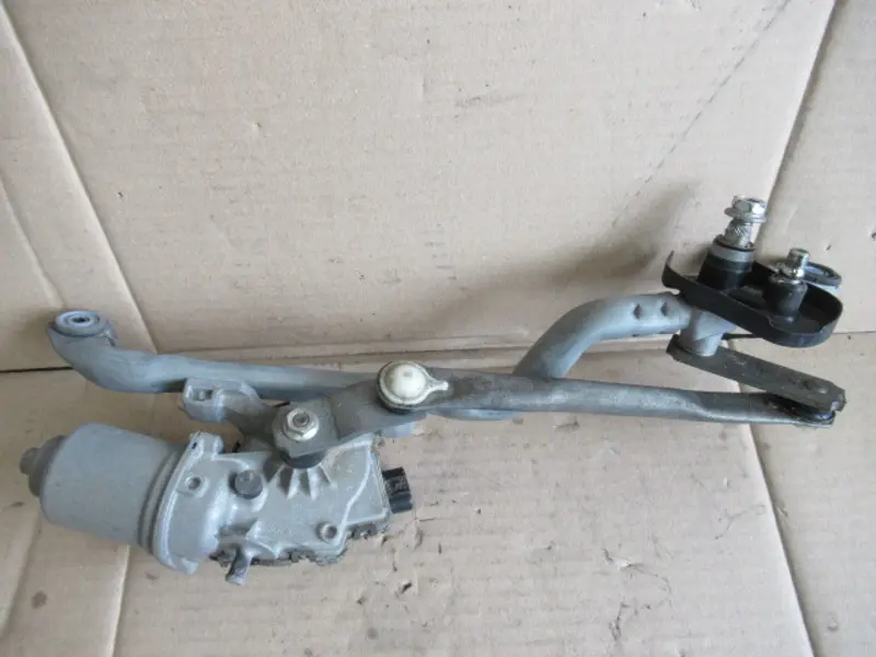 Wischermotor vorne