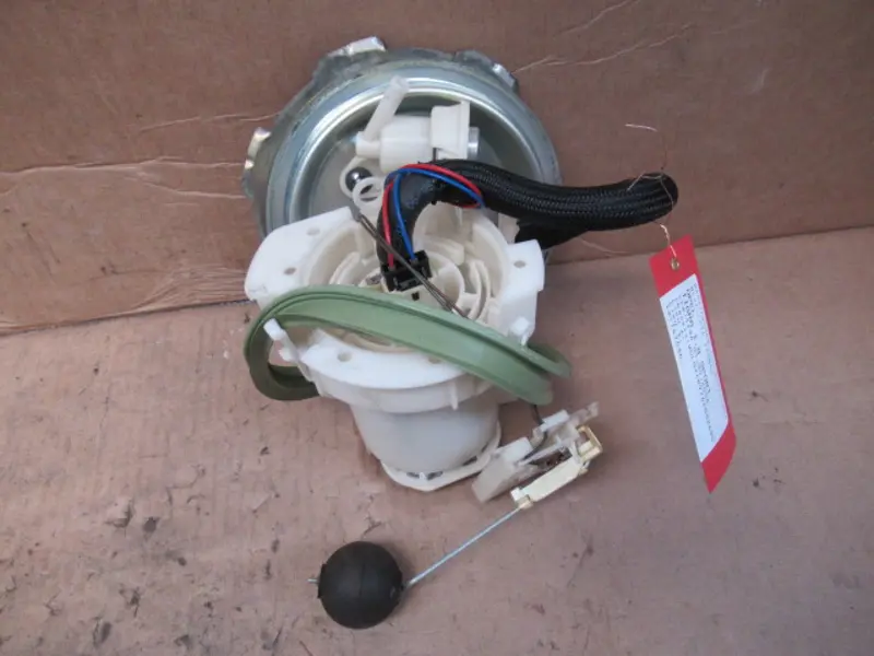 Pompe à essence électrique