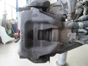 Bremszange vorne rechts