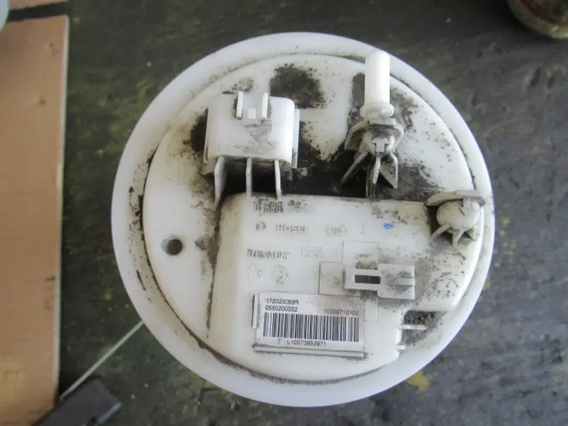 Pompe à essence électrique
