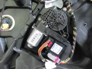 Fensterheber vorne links