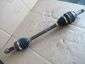 Antriebswelle vorne links