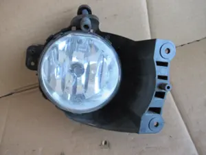 Nebellampe vorne links