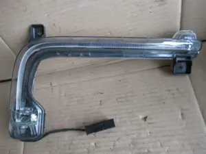 Tagfahrleuchte rechts