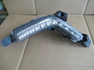 Tagfahrleuchte rechts