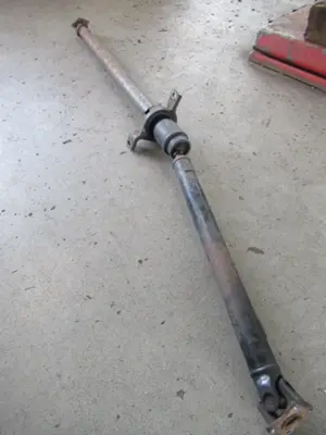 Kardanwelle / Zentralwelle