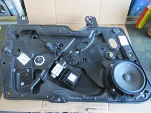 Fensterheber vorne links