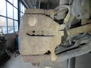 Bremszange vorne rechts