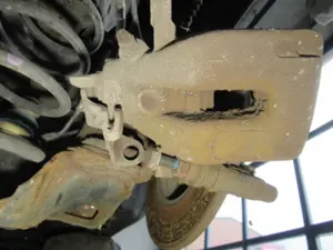 Étrier de frein arrière droit