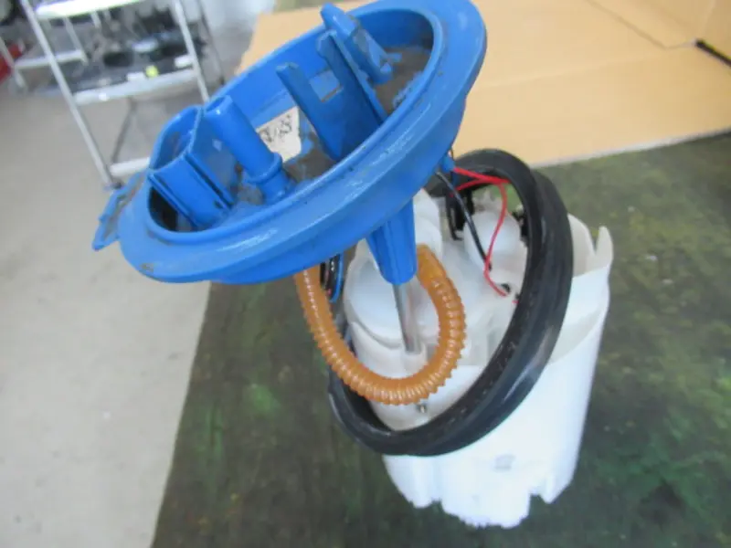 Pompe à essence électrique