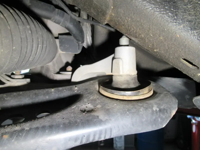 Bras de suspension avant gauche