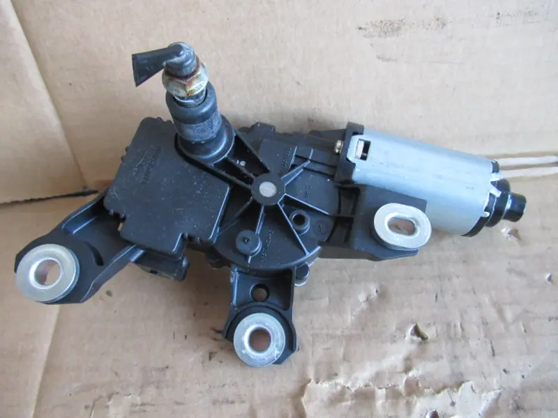 Moteur essuie-glace arrière
