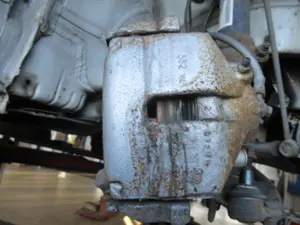 Bremszange vorne rechts