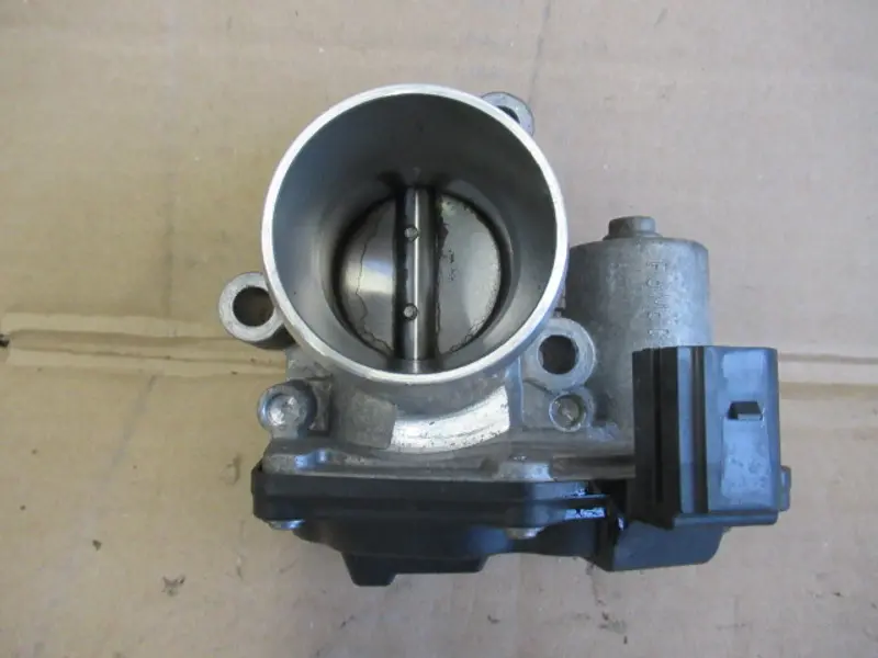 Papillon des gaz électrique