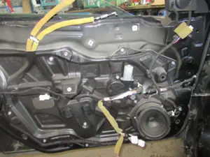 Fensterheber vorne links