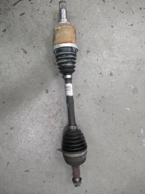 Antriebswelle vorne links