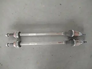 Antriebswelle hinten L/R