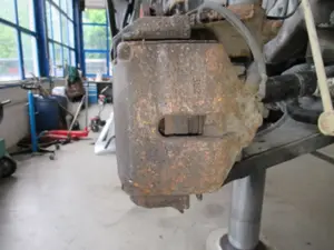 Bremszange vorne rechts