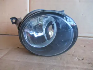 Nebellampe vorne rechts