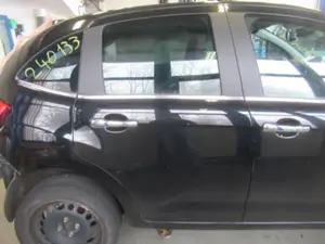 Porte arrière droite