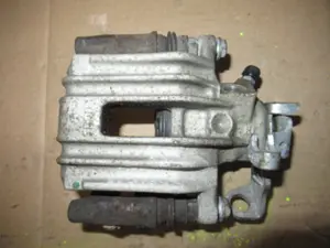 Bremszange hinten links