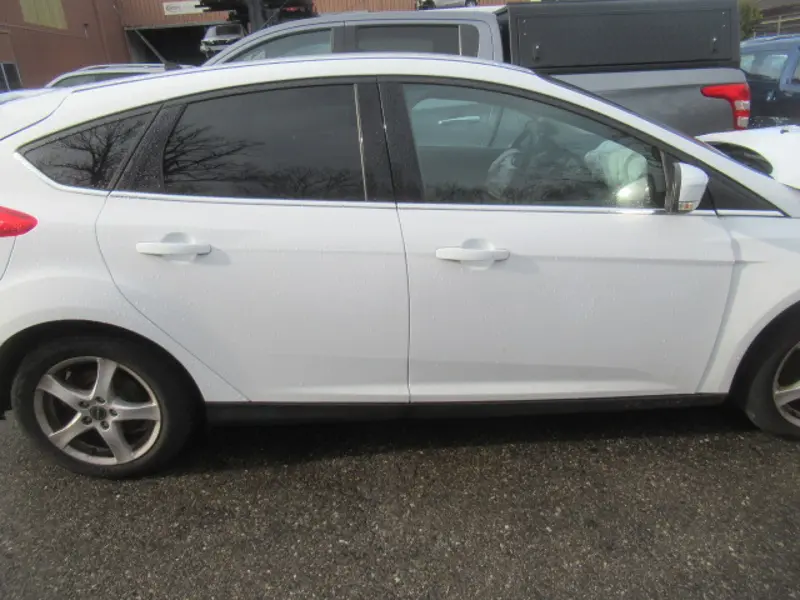 Porte avant droite