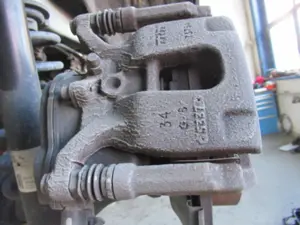 Bremszange hinten rechts