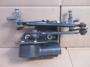 Wischermotor vorne