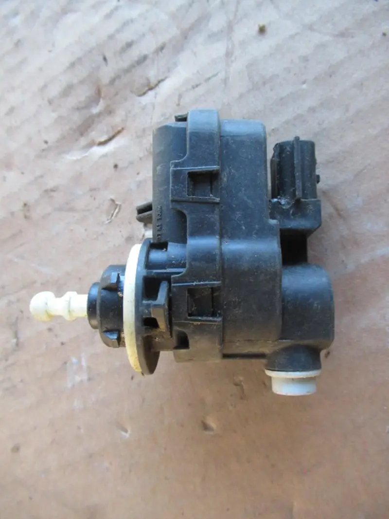 Moteur de réglage phare