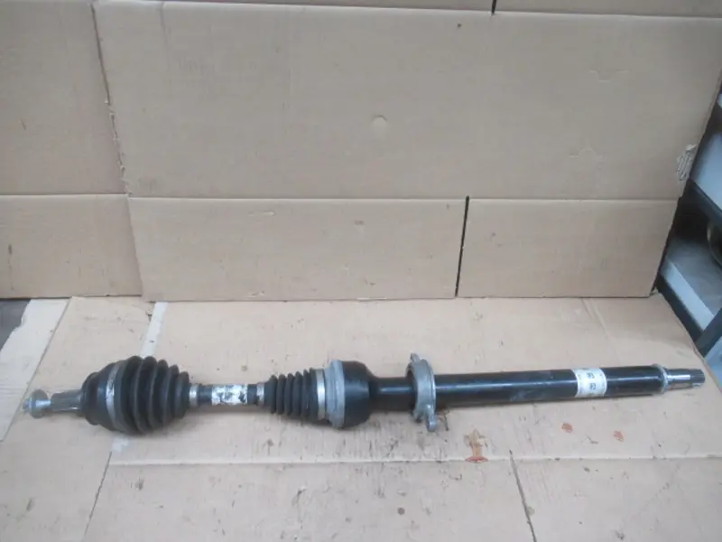 Arbre de transmission avant droit