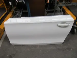 Türe links (2/3-türig)