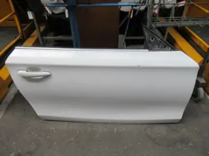 Türe rechts (2/3-türig)