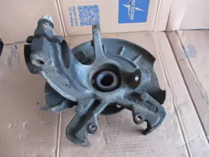 Achsschenkel vorne rechts