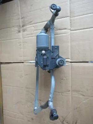 Wischermotor vorne