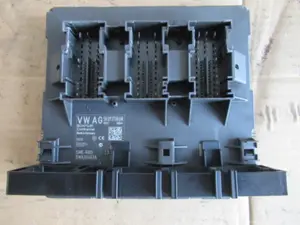 Calculateur réseau de bord