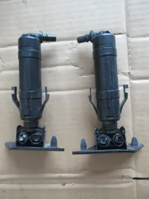 Scheinwerfer-Waschanlage