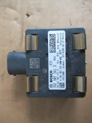 Abstandsmesser vorne