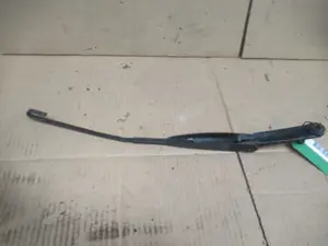 Wischerarm vorne rechts