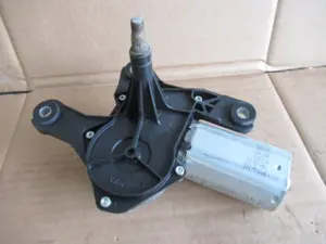 Moteur essuie-glace arrière