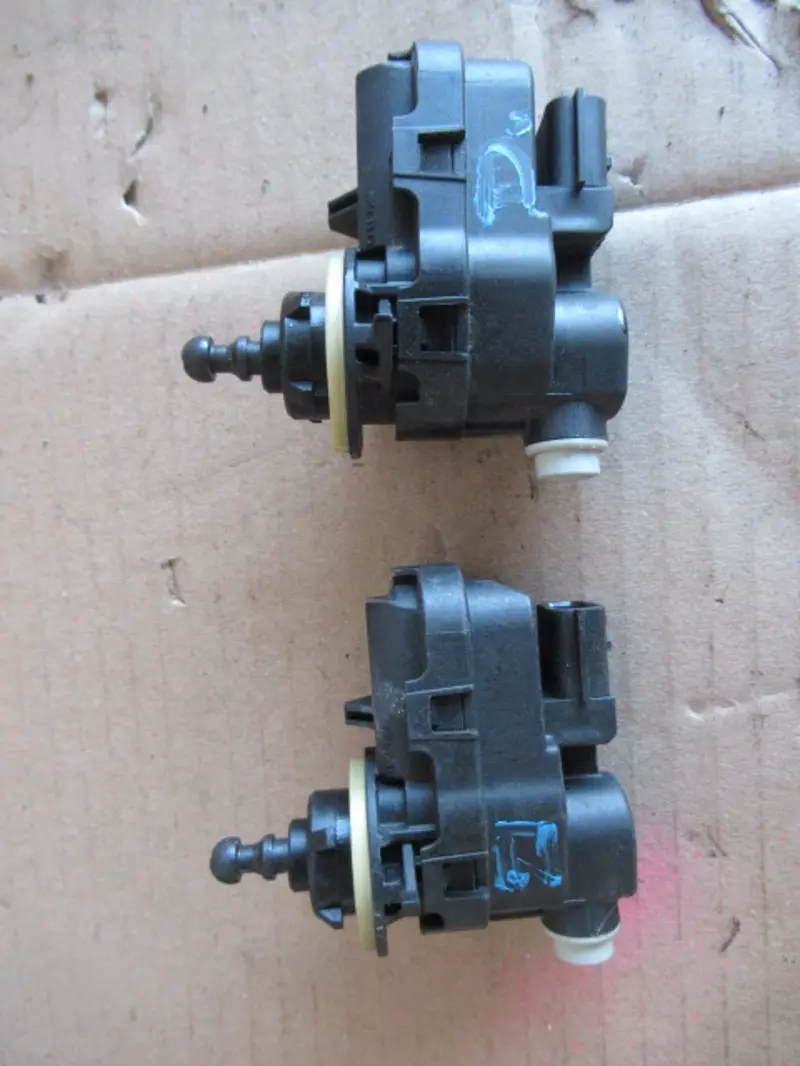 Scheinwerfermotor