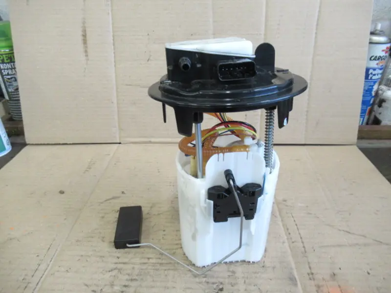 Pompe à essence électrique