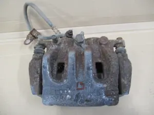 Bremszange vorne links