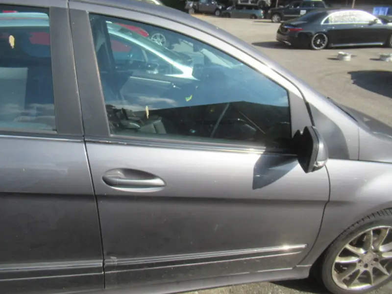 Porte avant droite