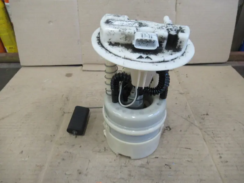 Pompe à essence électrique