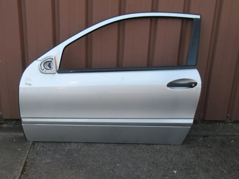 Porte gauche (2/3 portes)