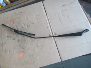 Wischerarm vorne rechts