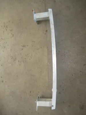 Support pare-chocs avant