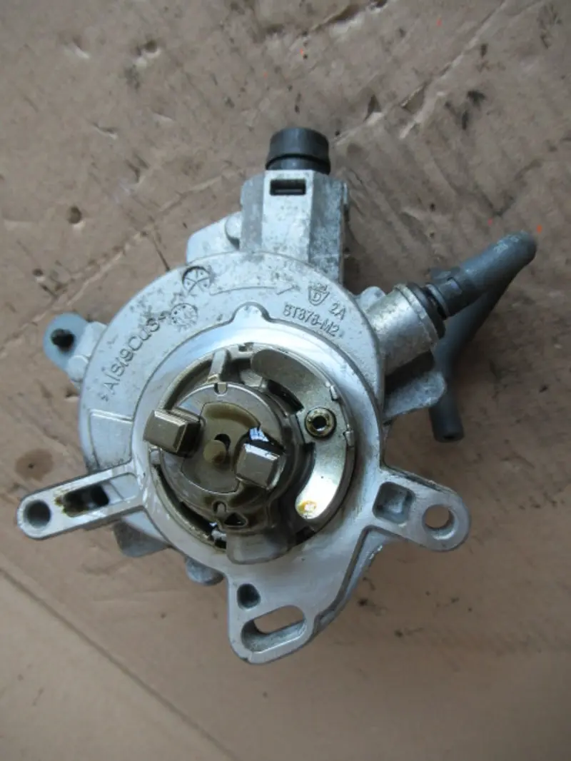 Pompe à air pneumatique