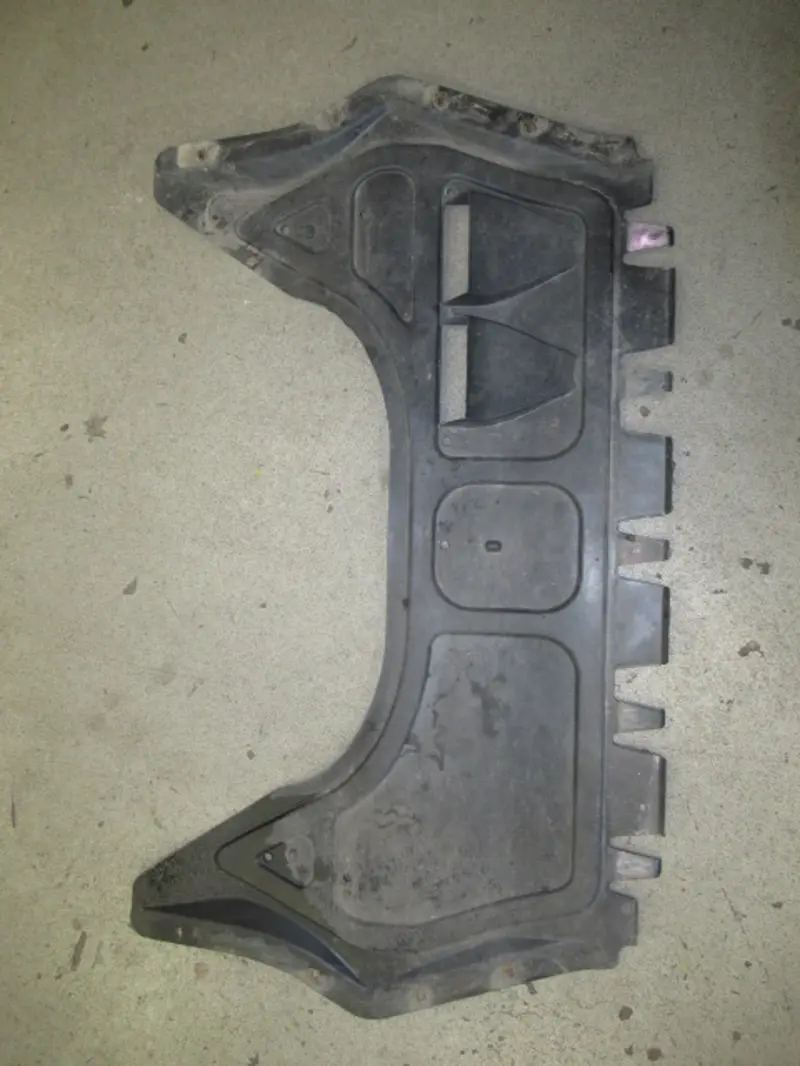 Protection moteur inférieure